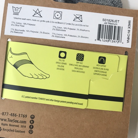 NWT ToeSox grip socks SZ Medium 2 pack - Picture 5 of 7